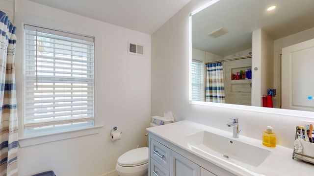 33 Jarvis, Revere, MA 02151