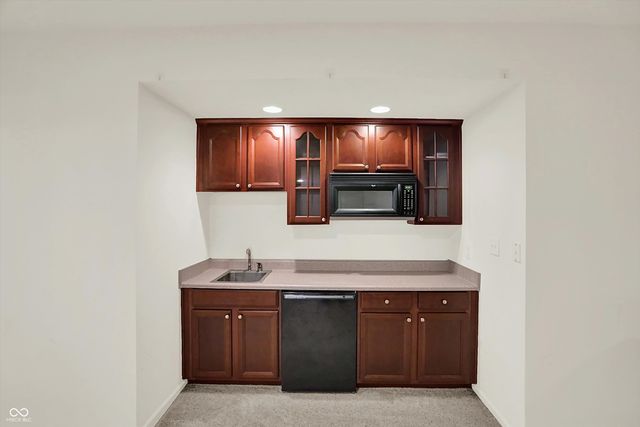 10587 Proposal Pointe Way, Fishers, IN 46040