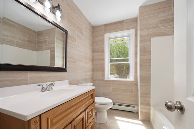 87 Lyman Avenue, North Providence, RI 02911