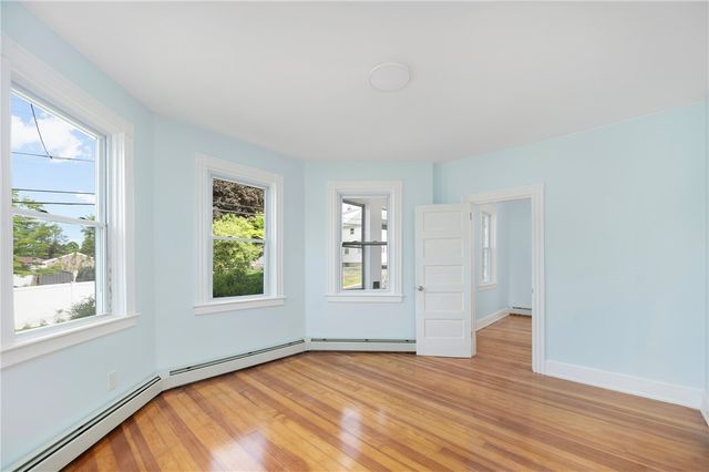 87 Lyman Avenue, North Providence, RI 02911