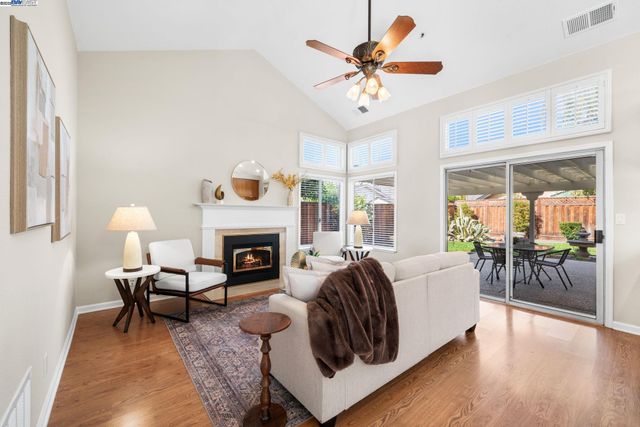 1622 Placer Cir, Livermore, CA 94551