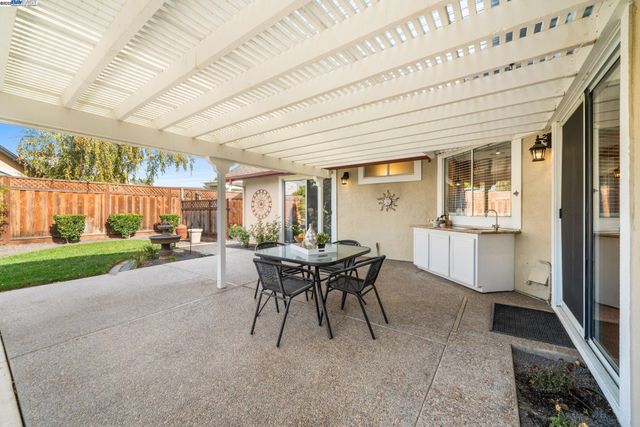 1622 Placer Cir, Livermore, CA 94551