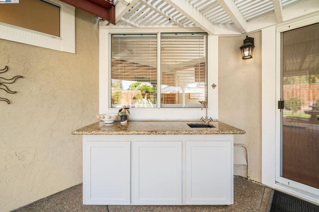 1622 Placer Cir, Livermore, CA 94551