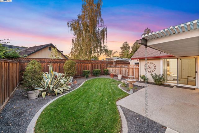 1622 Placer Cir, Livermore, CA 94551