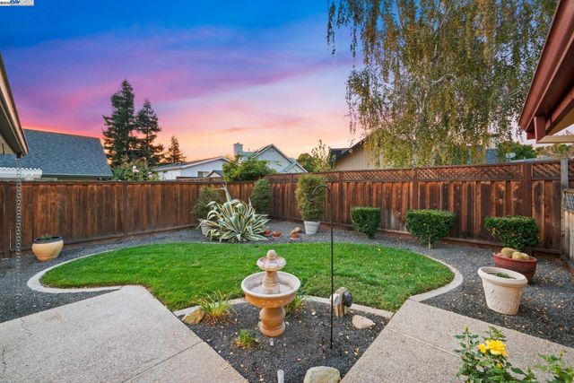 1622 Placer Cir, Livermore, CA 94551