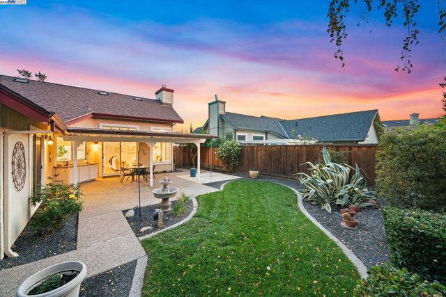1622 Placer Cir, Livermore, CA 94551