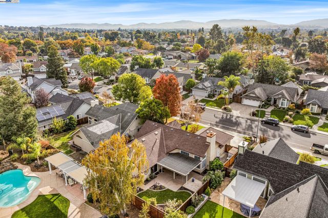 1622 Placer Cir, Livermore, CA 94551