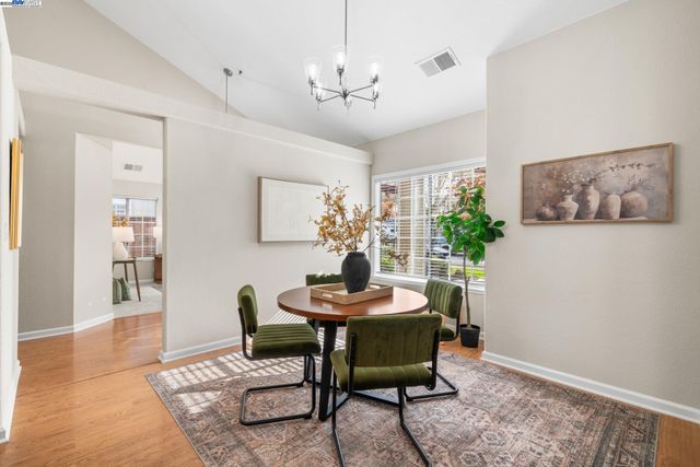 1622 Placer Cir, Livermore, CA 94551