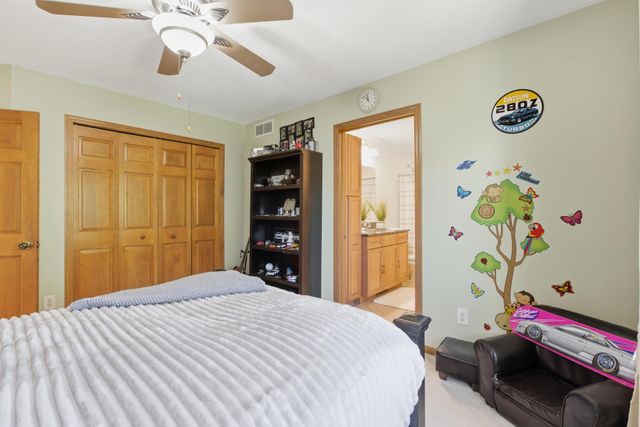 301 Plymouth Road, Minnetonka, MN 55305