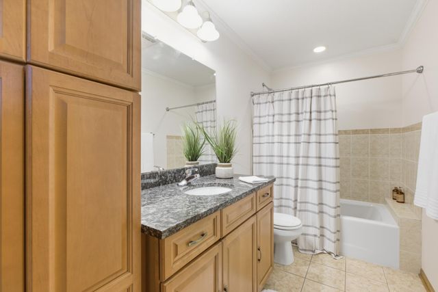 301 Plymouth Road, Minnetonka, MN 55305