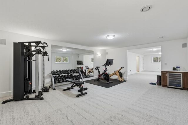 301 Plymouth Road, Minnetonka, MN 55305