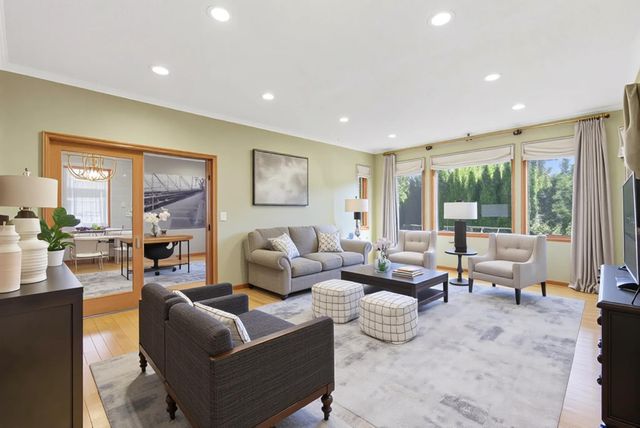 301 Plymouth Road, Minnetonka, MN 55305