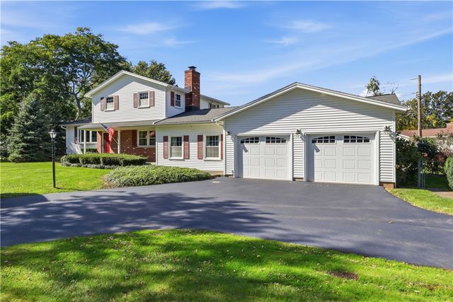 122 Rocmar Drive, Greece, NY 14626