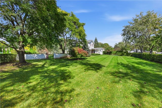 122 Rocmar Drive, Greece, NY 14626