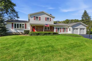 122 Rocmar Drive, Greece, NY 14626