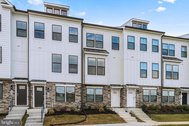 721 COURIER LN, Frederick, MD 21701