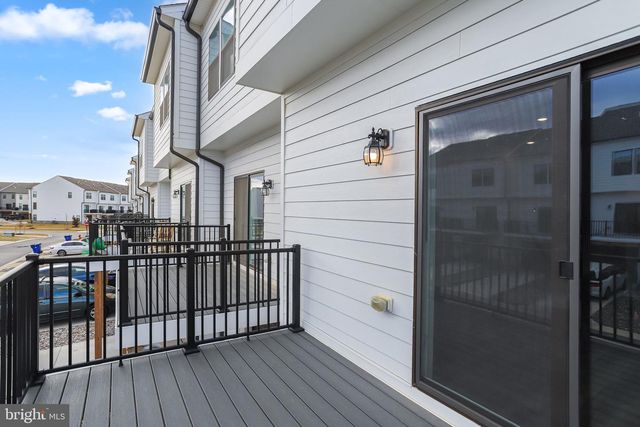 721 COURIER LN, Frederick, MD 21701