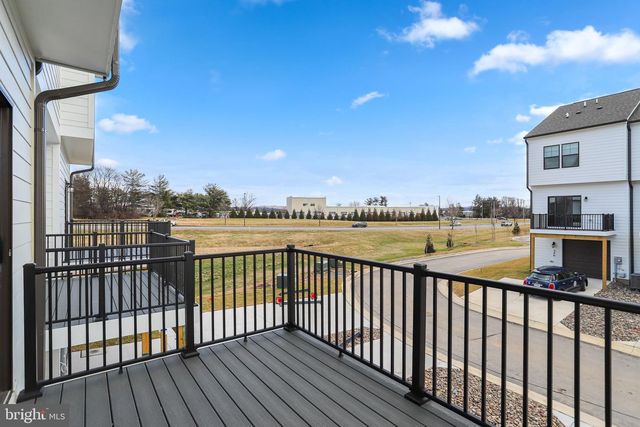 721 COURIER LN, Frederick, MD 21701