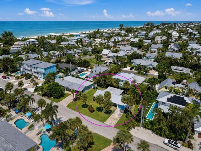206 75TH STREET, Holmes Beach, FL 34217