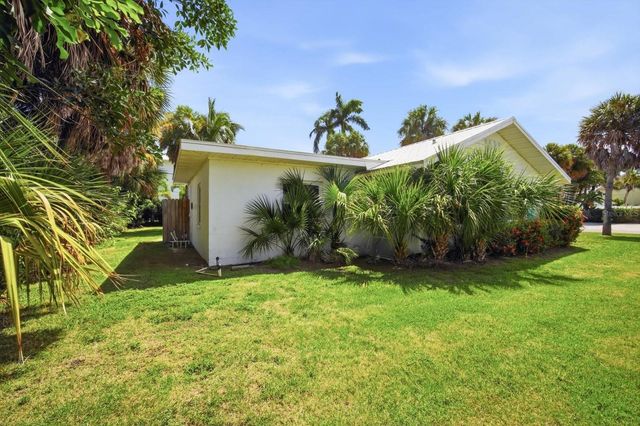 206 75TH STREET, Holmes Beach, FL 34217