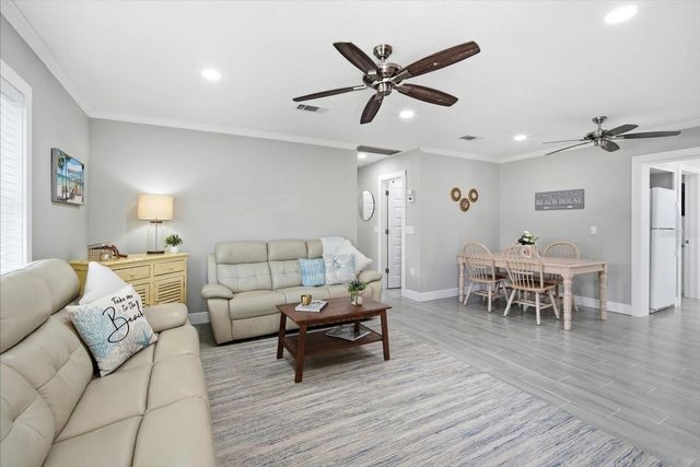 206 75TH STREET, Holmes Beach, FL 34217
