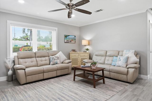206 75TH STREET, Holmes Beach, FL 34217