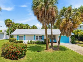 206 75TH STREET, Holmes Beach, FL 34217