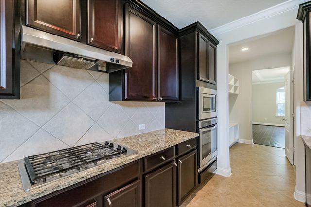 13918 Twisting Ivy Lane, Cypress, TX 77429