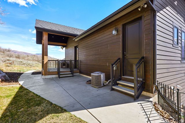 2252 E LAUREN LN, Liberty, UT 84310