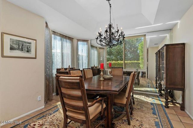 115 Los Padres Drive, Thousand Oaks, CA 91361