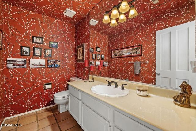 115 Los Padres Drive, Thousand Oaks, CA 91361