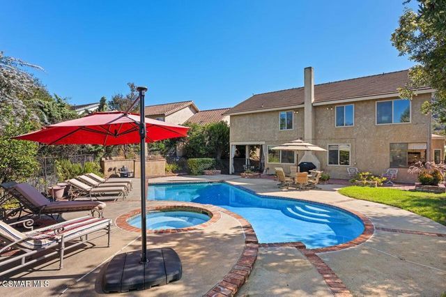 115 Los Padres Drive, Thousand Oaks, CA 91361