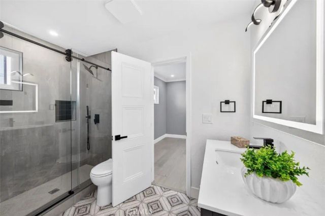 4761 W 141st, Hawthorne, CA 90250