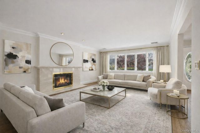 808 Wolfs Lane, Pelham, NY 10803