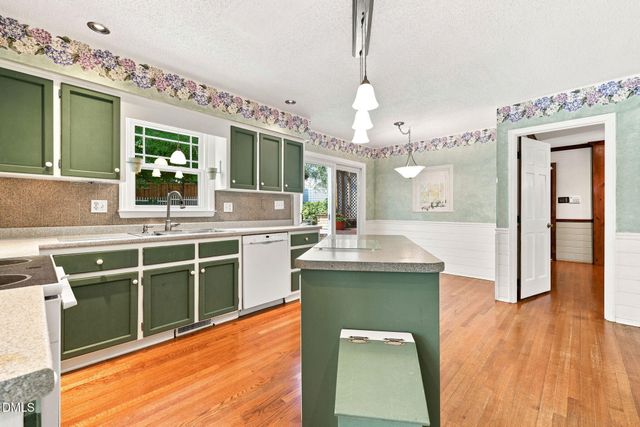 206 Whitehall Way, Cary, NC 27511