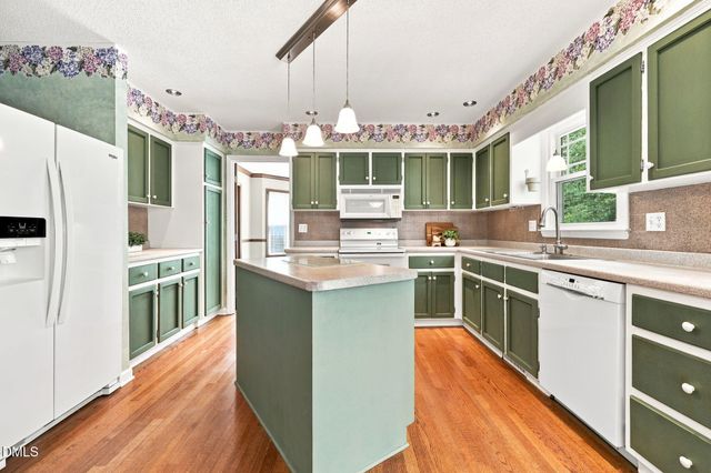 206 Whitehall Way, Cary, NC 27511