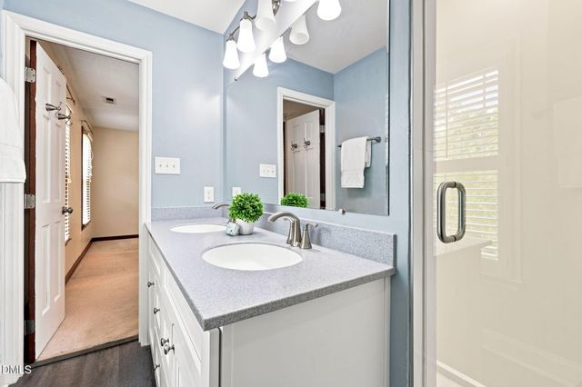 206 Whitehall Way, Cary, NC 27511