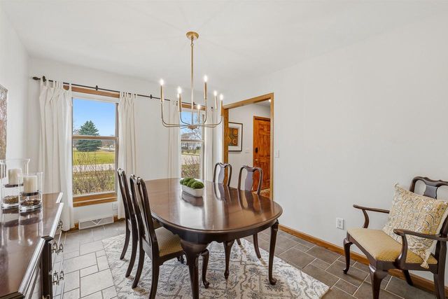 1838 WESTBREEZE DRIVE, Oshkosh, WI 54904