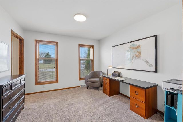 1838 WESTBREEZE DRIVE, Oshkosh, WI 54904