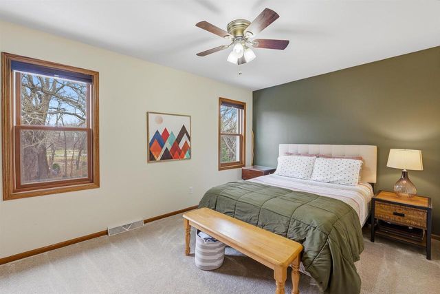 1838 WESTBREEZE DRIVE, Oshkosh, WI 54904