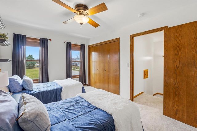 1838 WESTBREEZE DRIVE, Oshkosh, WI 54904