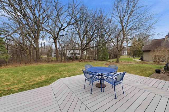 1838 WESTBREEZE DRIVE, Oshkosh, WI 54904