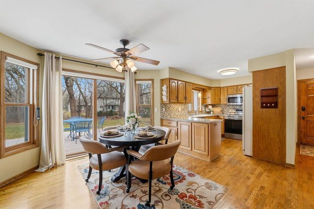 1838 WESTBREEZE DRIVE, Oshkosh, WI 54904