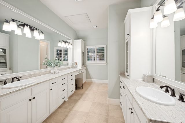 5025 Sage Hill Drive, Carrollton, TX 75010