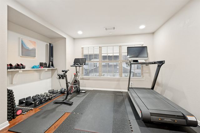 5025 Sage Hill Drive, Carrollton, TX 75010