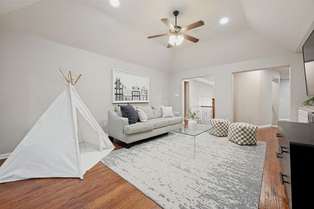 5025 Sage Hill Drive, Carrollton, TX 75010