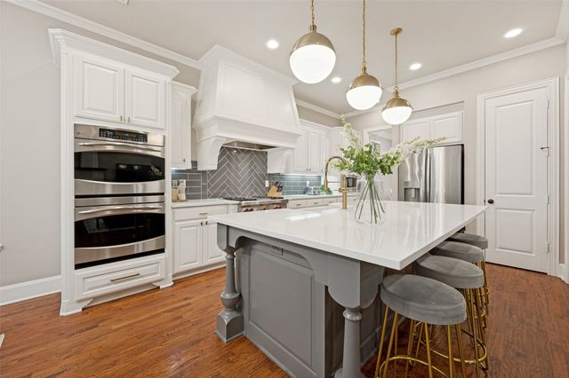 5025 Sage Hill Drive, Carrollton, TX 75010
