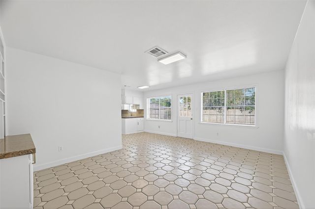 9011 Landsdowne Drive, Houston, TX 77096