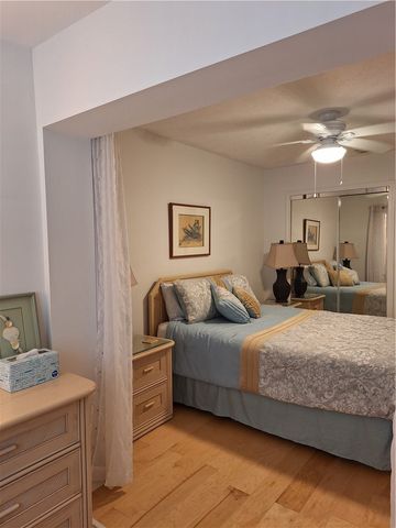 1580 4th Court, Vero Beach, FL 32960