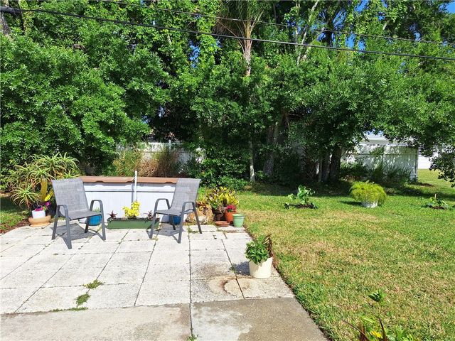 1580 4th Court, Vero Beach, FL 32960